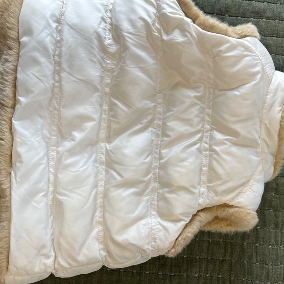 Set of Old Navy Vests - Picture 3 of 7